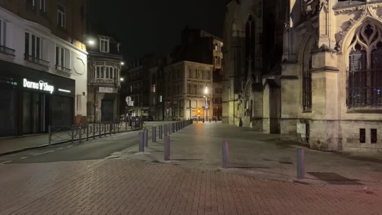 VIDEO: France extends curfews in several cities in wake of weekend violence France extends curfews in several cities in wake of weekend violence SHOTLIST:....LILLE, FRANCE (OCT. 20, 2026) (ANADOLU - ACCESS ALL)....1. VARIOUS OF QUIT STREETS IN LYON DURING NIGHTTIME CURFEW IN EFFECT GARBAGES ON STREET....LILLE, FRANCE - OCT. 20: Authorities in several French cities extended or introduced curfews Tuesday evening following violence during weekend protests, with Paris and Lyon extending existing restrictions and the city of Marseille imposing the measure for the first time, targeting minors.....In Paris, the police prefecture extended the curfew to Place de la Republique and parts of the Les Halles district, from 11 pm local time Tuesday until 6 am Wednesday, according to news portal France Info.....Authorities also renewed a ban on all undeclared gatherings from 8 pm to 6 am, covering several key areas in the capital, including the vicinity of the Elysee Palace, the National Assembly, the Senate, the Champs-Elysees, Chatelet, and major railway stations.....In Lyon, the curfew in the city center was extended from 9 pm to 6 am, while the ban on gatherings was brought forward to 4 pm from 6 pm and will remain in force until the curfew begins.....Meanwhile, Benoit Payan, mayor of the coastal city of Marseille, announced a localized curfew targeting minors, effective from 10 pm Tuesday until 5 am over the coming days in parts of the city center.....In Toulouse, authorities announced that a curfew would take effect Thursday evening and remain in force until Sunday, between midnight and 5 am.....Curfews already announced in the cities of Bordeaux and Nice will continue as planned...Separately, the French Professional Football League announced the postponement of Saturday s Ligue 2 match between Montpellier and Parisâ€™ Red Star following the announcement of new protests.....The match, originally scheduled for Saturday afternoon, has been postponed to Monday at the request of authorities.....Around 550,000 people took part in 110 demonstrations across France on Saturday, including 110,000 in Paris, while there were about 400 arrests nationwide.